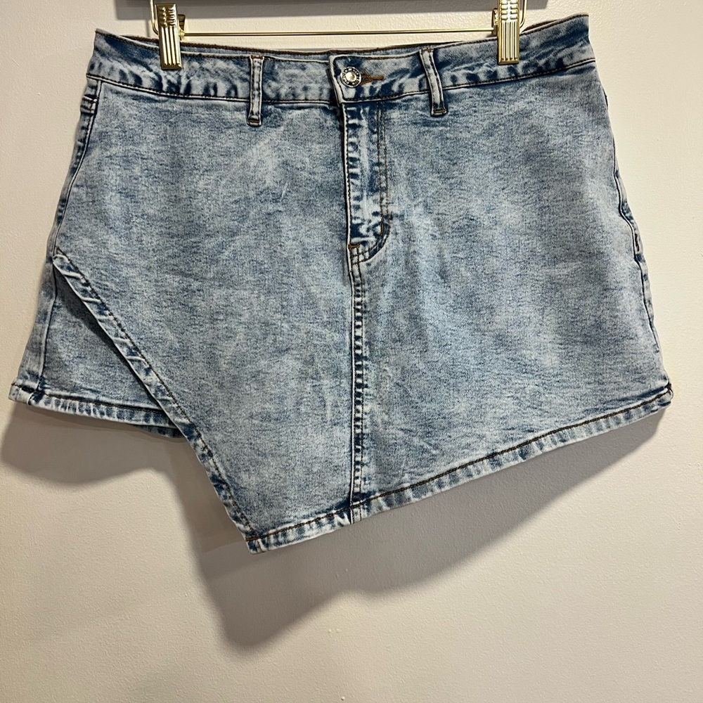 Amazon Women's Denim Skort - Light Blue